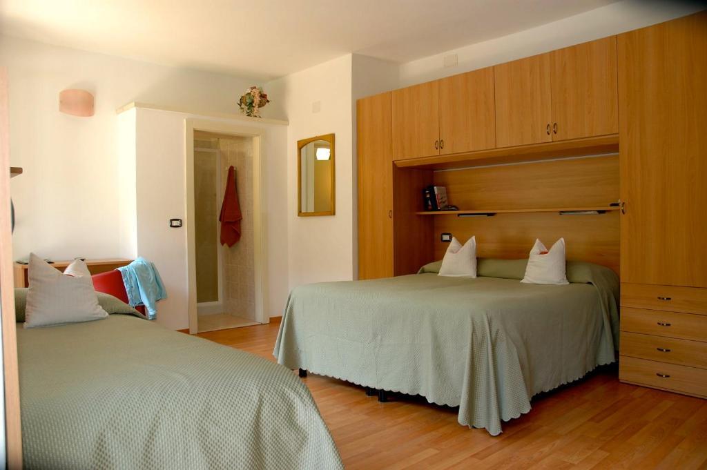 Hotel Elisabetta Torbole Sul Garda Room photo